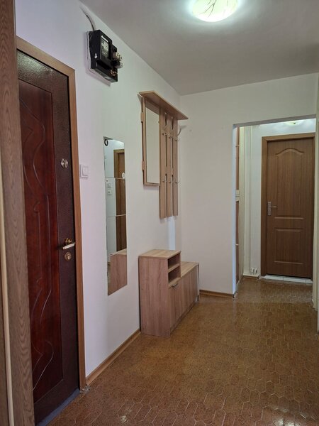 Mosilor intersectie Eminescu, adiacent, metroul Obor la 7 min.